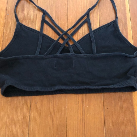 Abercrombie & finch crop top - Picture 2 of 3